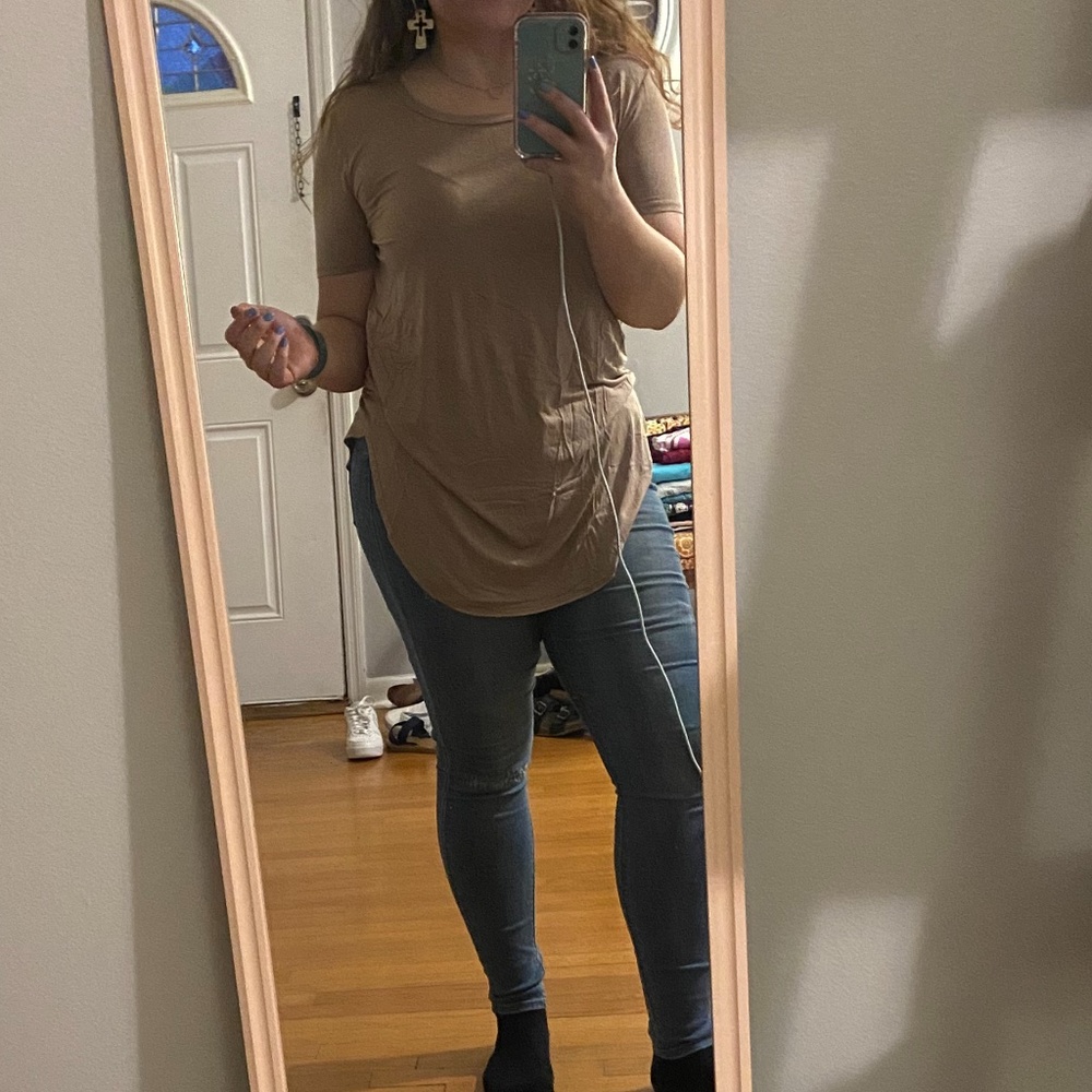 Tan short-sleeve top